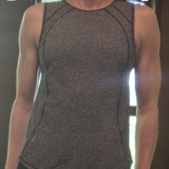 Sculpt Tank Size 4 - Picture 2 of 5